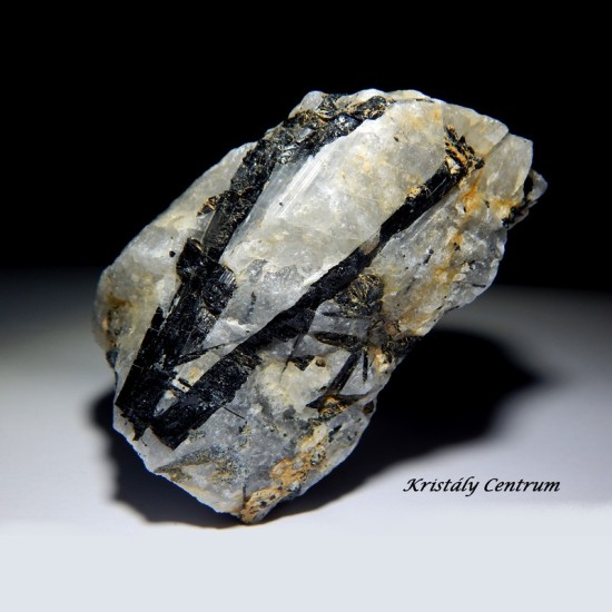 Turmalinkvarc ásvány