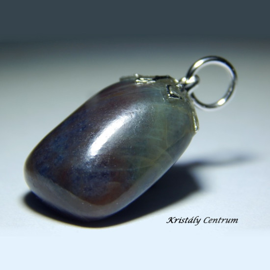 Zafír (korund) medál